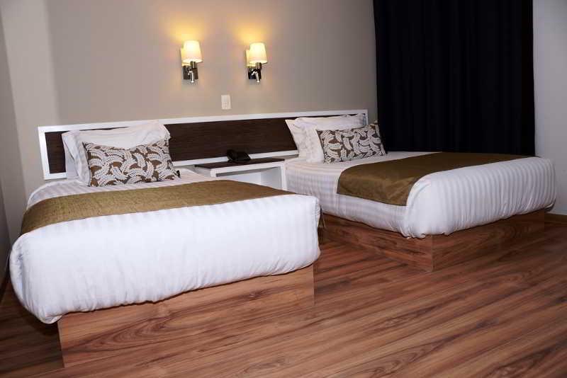 Hotel Plaza Revolucion Mexico City Room photo