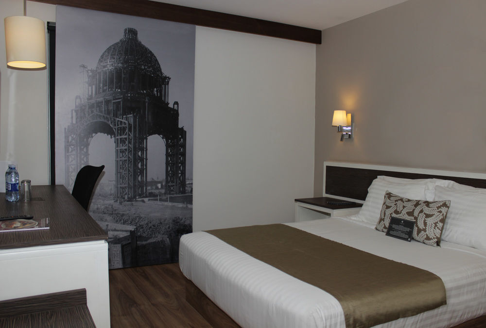 Hotel Plaza Revolucion Mexico City Exterior photo